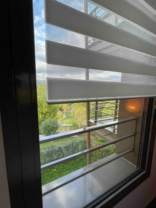 Superbe Appartement, Piscine, Vue Mer Et Montagnes Antibes Luaran gambar